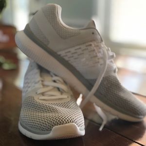 Reebok Womens Size 8